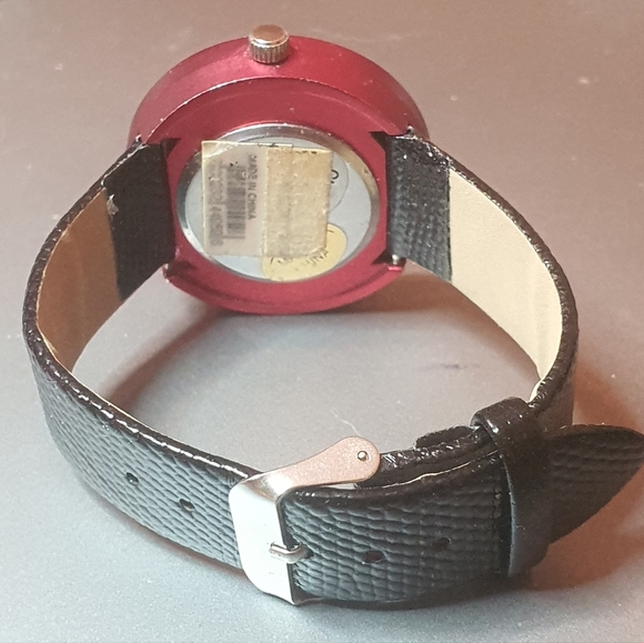 10/$20 Geneva Red/Black Rhinestone Leather Unisex Watch - Picture 3 of 4